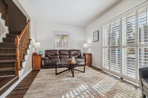 5-15 Ellington Avenue, Hamilton, ON - Indoor