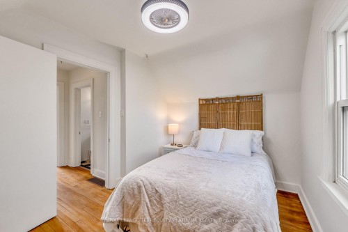 10 Locarno Avenue, Hamilton, ON - Indoor Photo Showing Bedroom