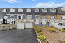 305 Rue de Pierrefontaine  Boisbriand, QC J7G 1Y1