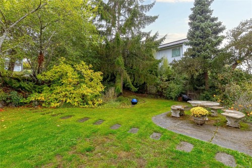 1178 Rhoda Lane, Esquimalt, BC 