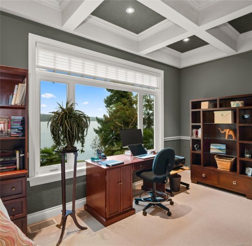 8338 West Saanich Rd, Central Saanich, BC 