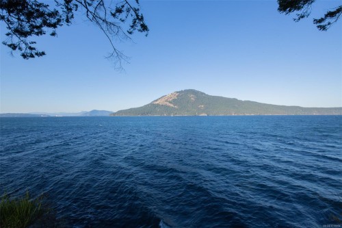 760 Lands End Rd, North Saanich, BC 