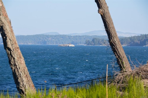 760 Lands End Rd, North Saanich, BC 