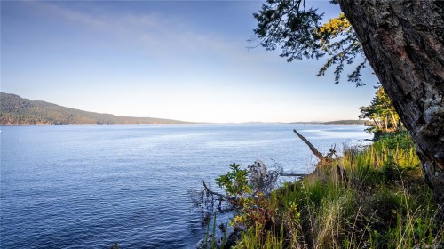 760 Lands End Rd, North Saanich, BC 