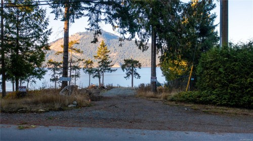 760 Lands End Rd, North Saanich, BC 