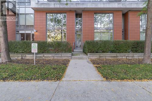 Th111 - 90 Stadium Road, Toronto, ON - Outdoor