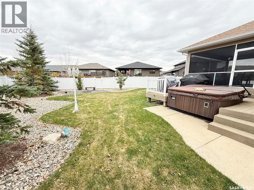 1845 Gordon Miles Place, Weyburn, SK - Outdoor