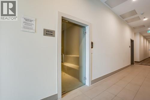 238 Leon Avenue Unit# 1104, Kelowna, BC - Indoor Photo Showing Other Room