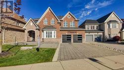 37 DONWOODS COURT  Brampton, ON L6P 1T6