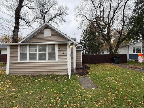 626 4th Street NW  Portage La Prairie, MB R1N 2G8