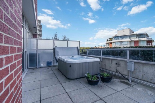 303-83 Saghalie Rd, Victoria, BC - Outdoor With Exterior