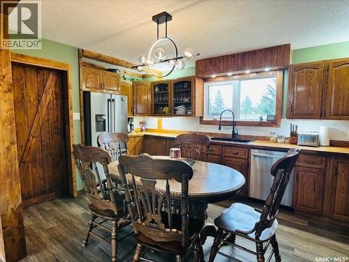 112 Fraser Avenue, Oxbow, SK - Indoor Photo Showing Dining Room