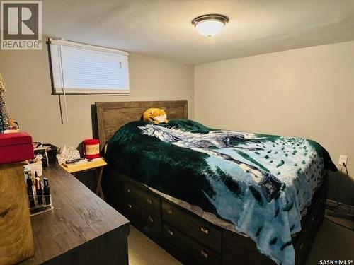 112 Fraser Avenue, Oxbow, SK - Indoor Photo Showing Bedroom