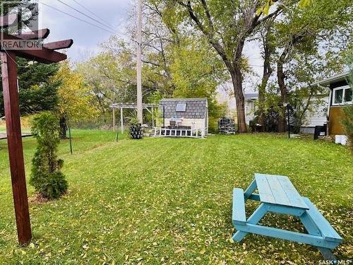 112 Fraser Avenue, Oxbow, SK - Outdoor