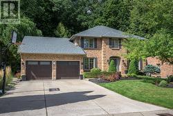 22 MAPLETON PLACE  London South (South B), ON N6K 4A5