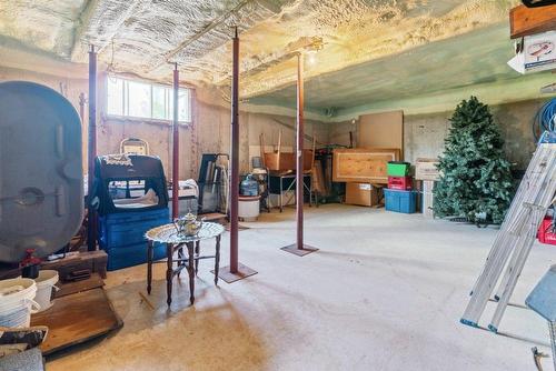 Atelier - 1305 Rue De Montbrun, Boucherville, QC - Indoor