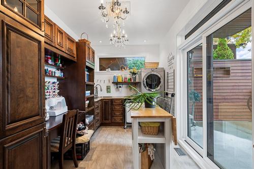 Salle de lavage - 979 Rue Garand, Saint-Jean-Sur-Richelieu, QC - Indoor