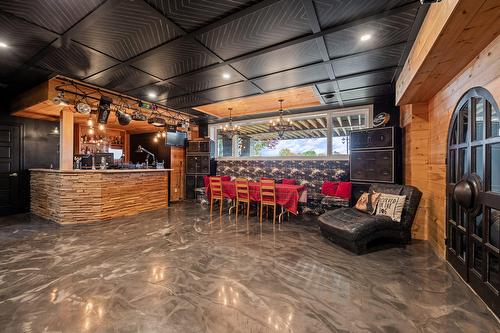 Salle familiale - 979 Rue Garand, Saint-Jean-Sur-Richelieu, QC - Indoor