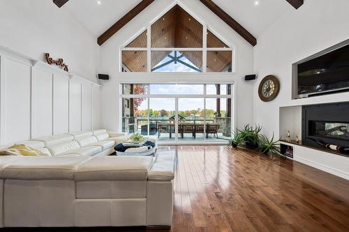 Salon - 979 Rue Garand, Saint-Jean-Sur-Richelieu, QC - Indoor Photo Showing Living Room With Fireplace
