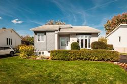 76 Rue des Épinettes  Saint-Jean-Sur-Richelieu, QC J2W 1L4