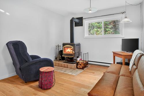 Boudoir - 296 Ch. Bréard, Mont-Tremblant, QC - Indoor