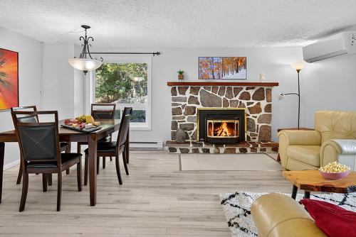 Salle à manger - 296 Ch. Bréard, Mont-Tremblant, QC - Indoor With Fireplace