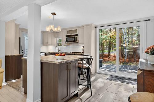 Cuisine - 296 Ch. Bréard, Mont-Tremblant, QC - Indoor Photo Showing Kitchen