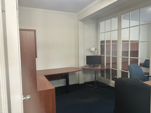 Bureau - C-5 Rue Victoria, Lac-Brome, QC - Indoor Photo Showing Other Room