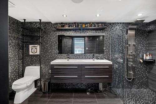 Bathroom - 615-3577 Av. Atwater, Montréal (Ville-Marie), QC - Indoor Photo Showing Bathroom