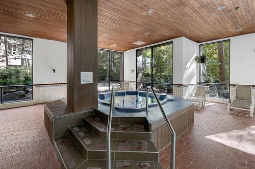 Pool - 615-3577 Av. Atwater, Montréal (Ville-Marie), QC -  With Exterior