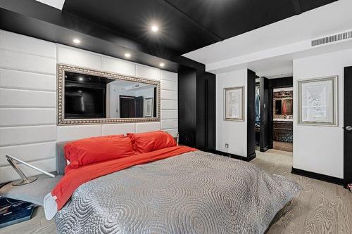Primary bedroom - 615-3577 Av. Atwater, Montréal (Ville-Marie), QC - Indoor Photo Showing Bedroom