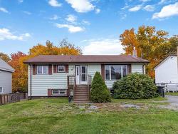 22 Hilden Drive  Halifax, NS B3R 1K2