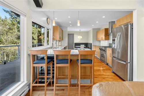 2200 Aldeane Ave, Colwood, BC 