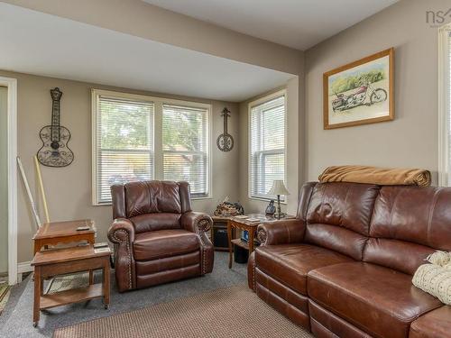 77 Gaston Road, Dartmouth, NS 