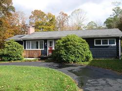 85 School Street  Liverpool, NS B0T 1K0