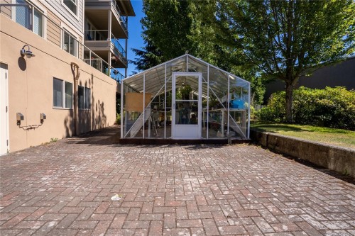 110-121 Aldersmith Pl, View Royal, BC - Outdoor