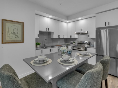 214-2390 City Gate Blvd, Langford, BC - Indoor