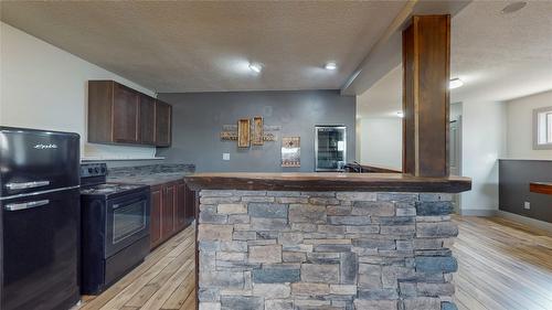 303 5Th Street, Cranbrook, BC - Indoor Photo Showing Other Room