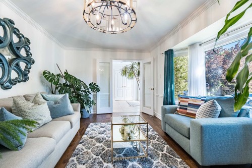 5571 Spangler Drive, Mississauga, ON - Indoor Photo Showing Living Room