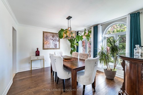 5571 Spangler Drive, Mississauga, ON - Indoor Photo Showing Dining Room