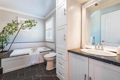 5571 Spangler Drive, Mississauga, ON - Indoor Photo Showing Bathroom