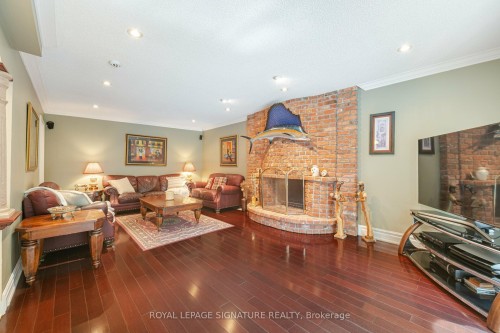 2130 Autumn Breeze Drive N, Mississauga, ON - Indoor Photo Showing Living Room With Fireplace