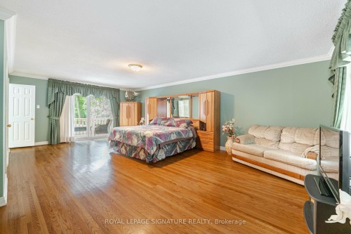 2130 Autumn Breeze Drive N, Mississauga, ON - Indoor Photo Showing Bedroom