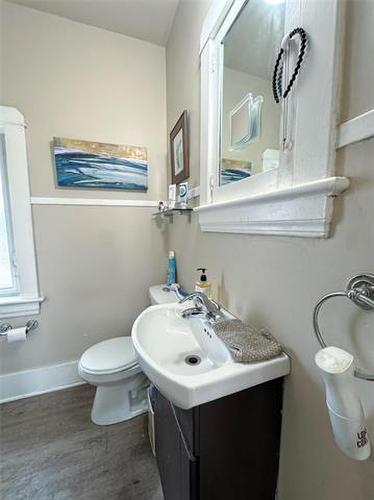 624 Ingersoll St, Winnipeg, MB 