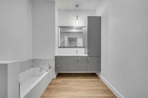 Salle de bains - 4-41 Rue Bellevue, Saint-Anselme, QC - Indoor Photo Showing Bathroom