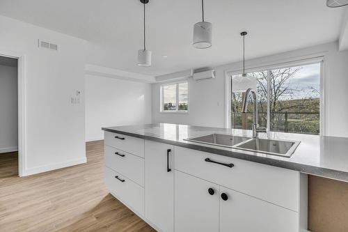 Cuisine - 4-41 Rue Bellevue, Saint-Anselme, QC - Indoor Photo Showing Kitchen With Double Sink