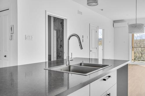 Cuisine - 3-41 Rue Bellevue, Saint-Anselme, QC - Indoor Photo Showing Kitchen With Double Sink