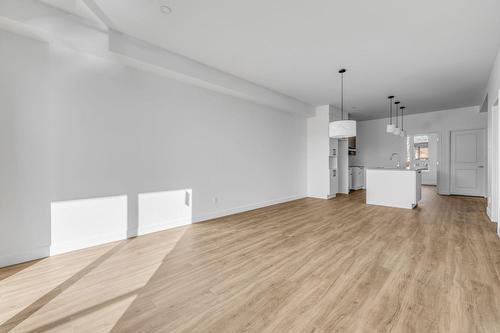 Salon - 3-41 Rue Bellevue, Saint-Anselme, QC - Indoor Photo Showing Kitchen