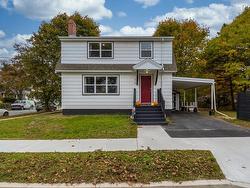 33 PINEHILL Road  Dartmouth, NS B3A 2G2