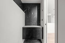 Powder room - 